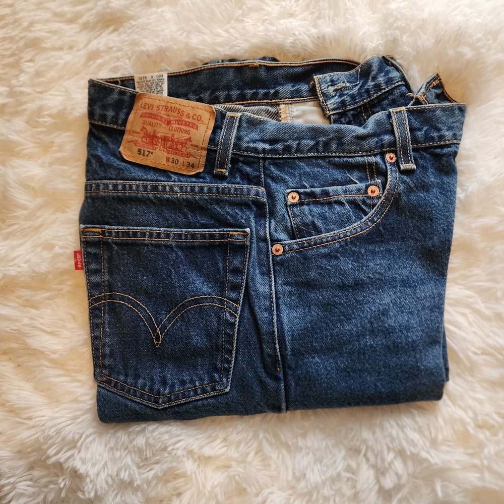 517 30x34 Levis Jeans